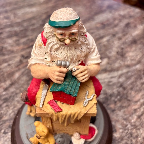 Santa Claus Workshop Toy Maker Doll Statue Figurine On Wooden Base 6”tall5”wide - Picture 5 of 9